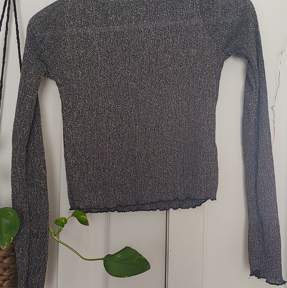 Zara crop top grey silver and black frills - Picture 3 of 4